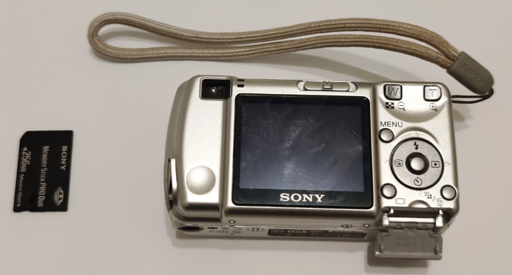 Aparat cyfrowy Sony CyberShot DSCS600 Kielce Kup teraz na Allegro