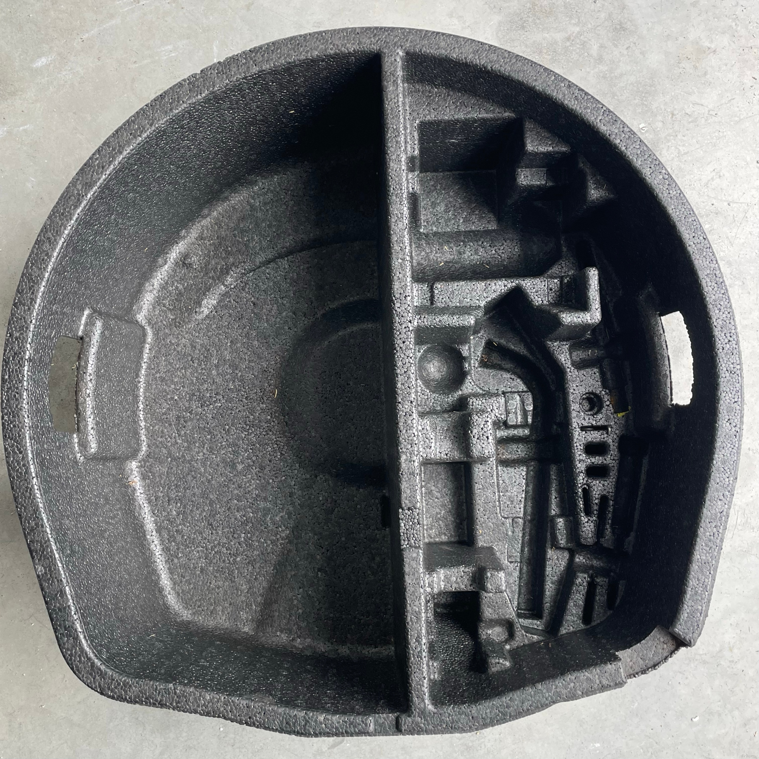 ВКЛАДКА КОЛЕСА ЗАПАСНОГО SKODA OCTAVIA II, 1Z0 863 957B 