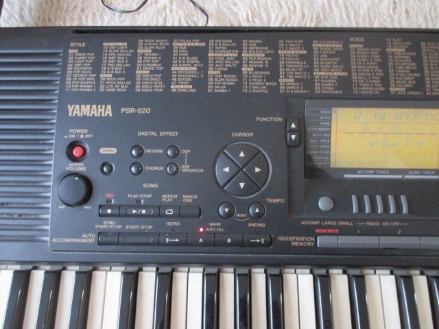 毎日がバーゲンセール YAMAHA PORTATONE PSR-620 レザーケース付