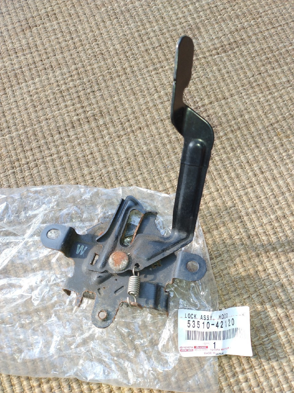 ЗАМОК КАПОТУ TOYOTA RAV4 5351042120 