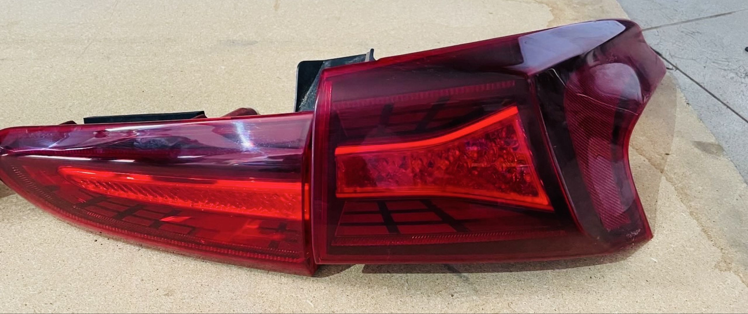 ФАРИ ЗАДНІ LED (СВІТЛОДІОД) HYUNDAI SANTA FE IV 2018-2020 