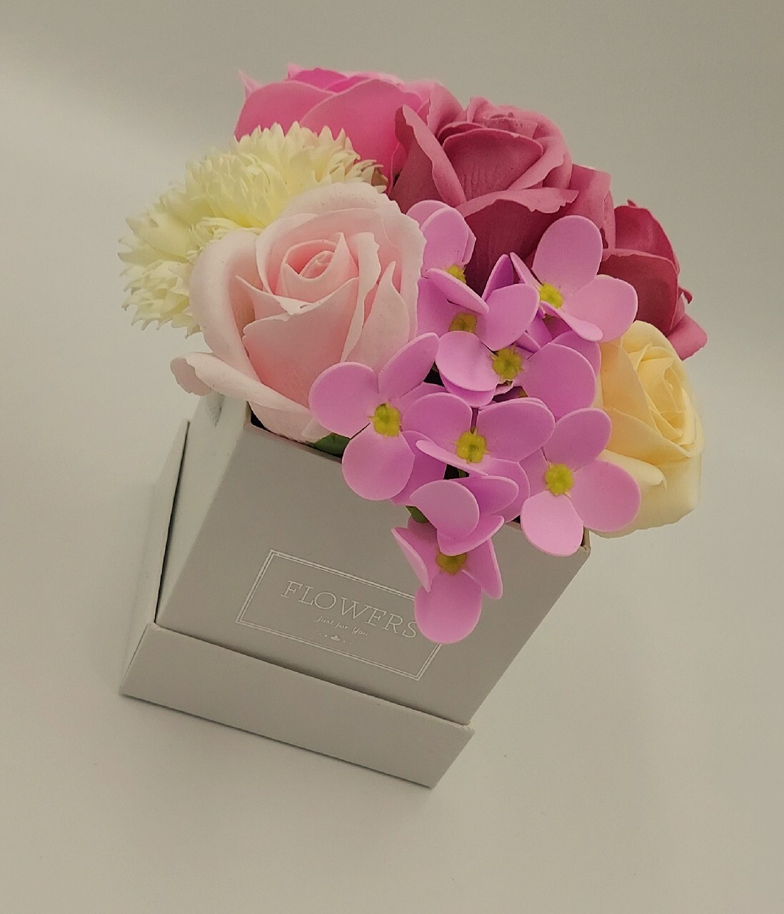 FLOWER BOX Z KWIATÓW MYDLANYCH Przedbórz Kup teraz na Allegro Lokalnie