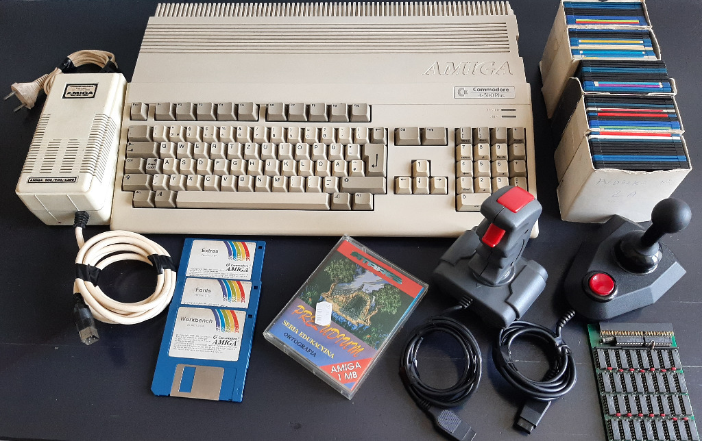 Amiga 500 PLUS PlombaKompletSprawna Będzin Kup teraz na Allegro