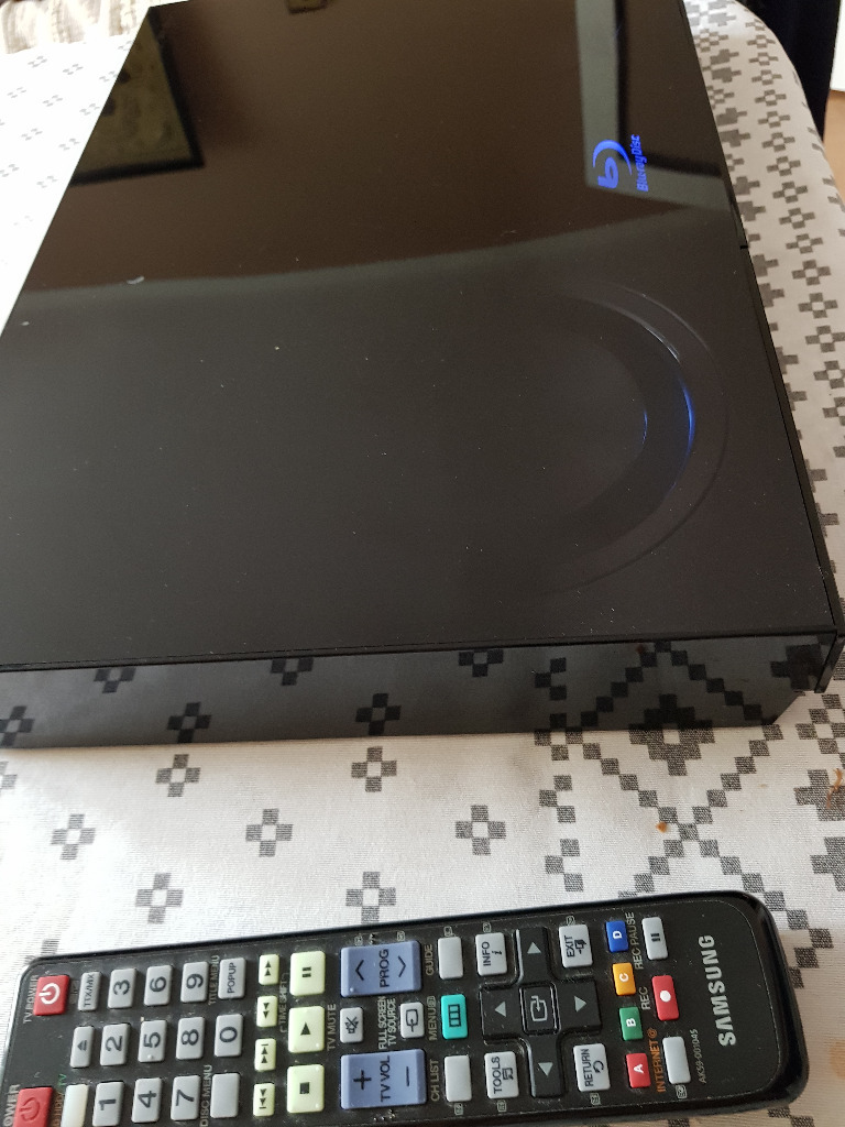 ODTWARZACZ BLURAY Z NAGRYWARKĄ SAMSUNG BDC8200 Żyrardów Kup teraz na Allegro Lokalnie