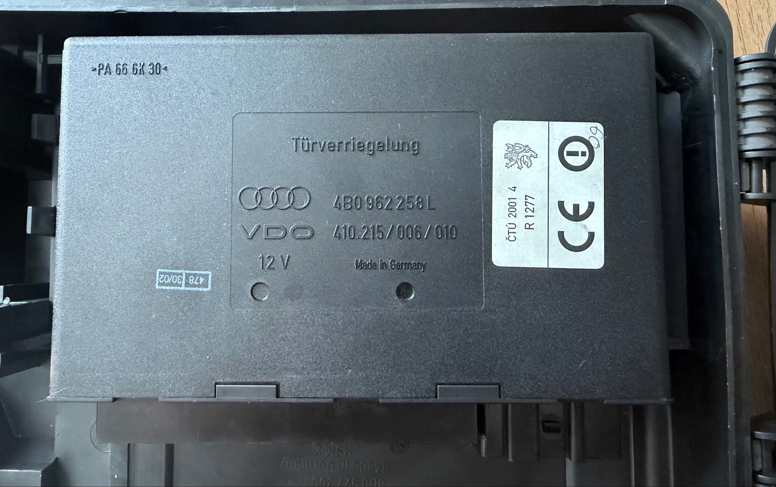 4B0962258L МОДУЛЬ КОМФОРТУ AUDI A6 C5 