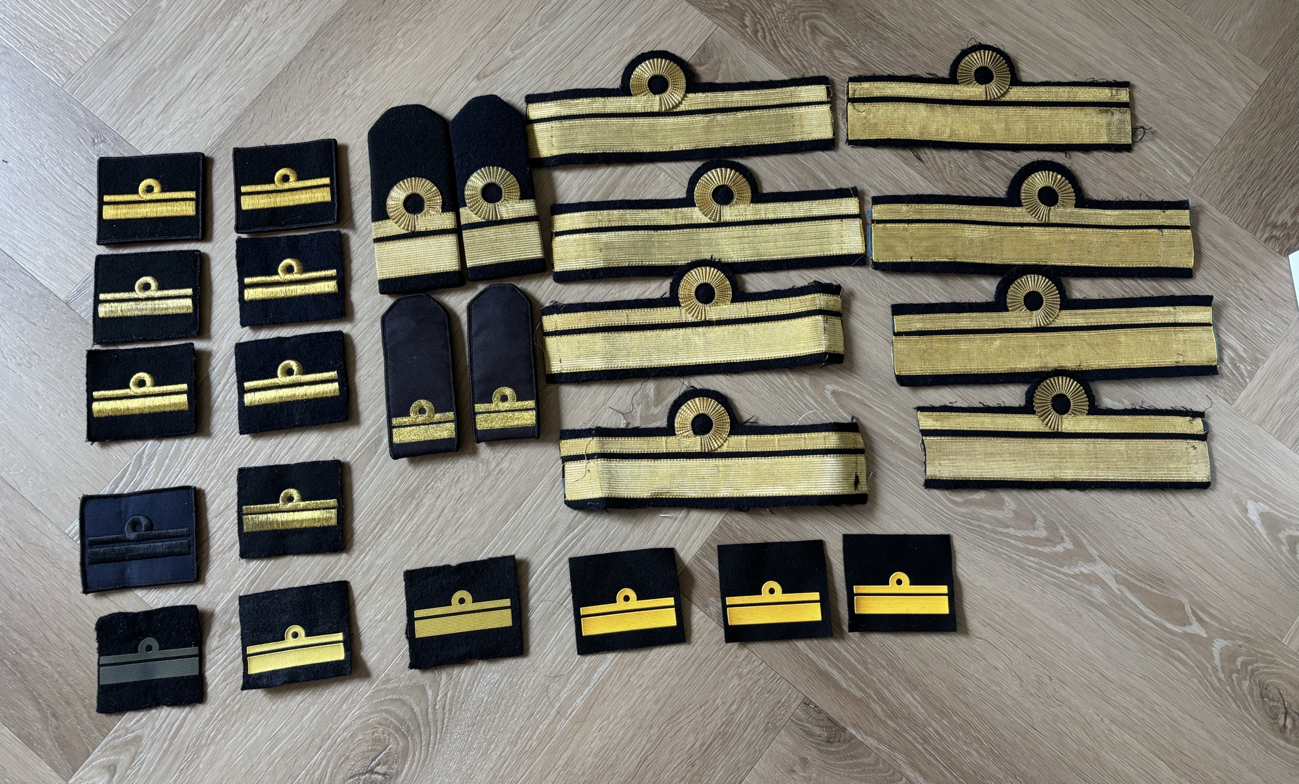 Stopnie wojskowe kmdr ppor Marynarki Wojennej komplet | Gdynia | Kup ...