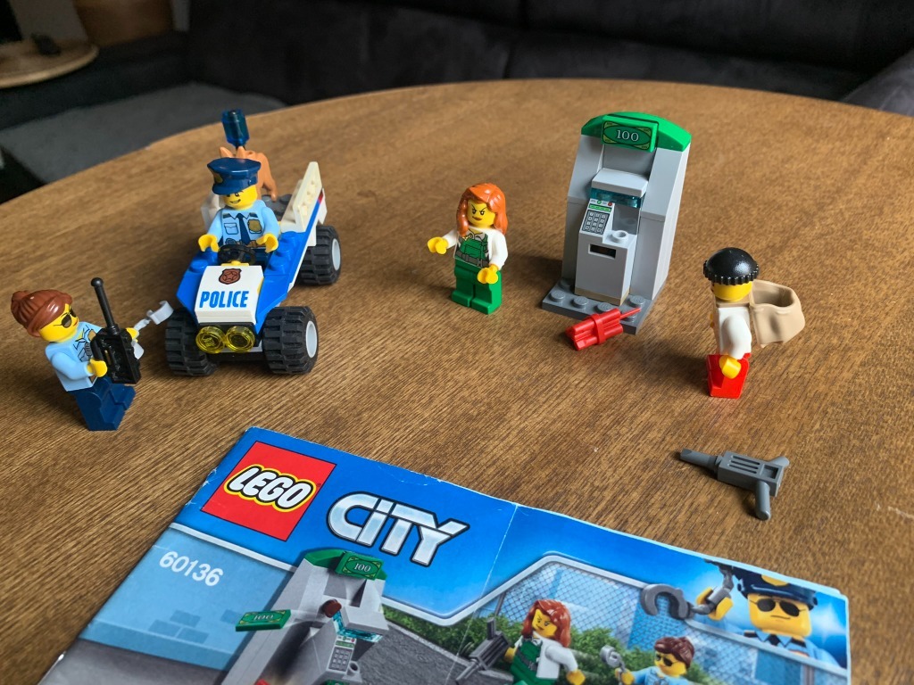 Lego 60136 Zestaw startowy policja City Wrocław Kup teraz na