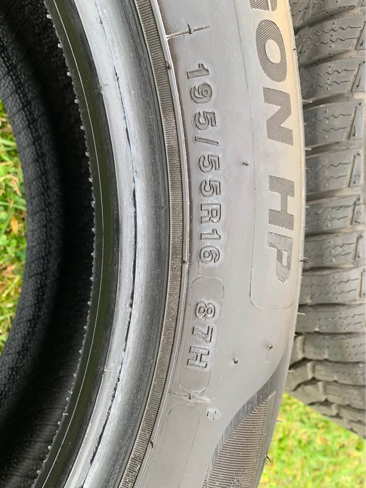 ПРОДАМ ШИНИ ЗИМОВІ 195/55/16 R2024(JAK NOWE) 