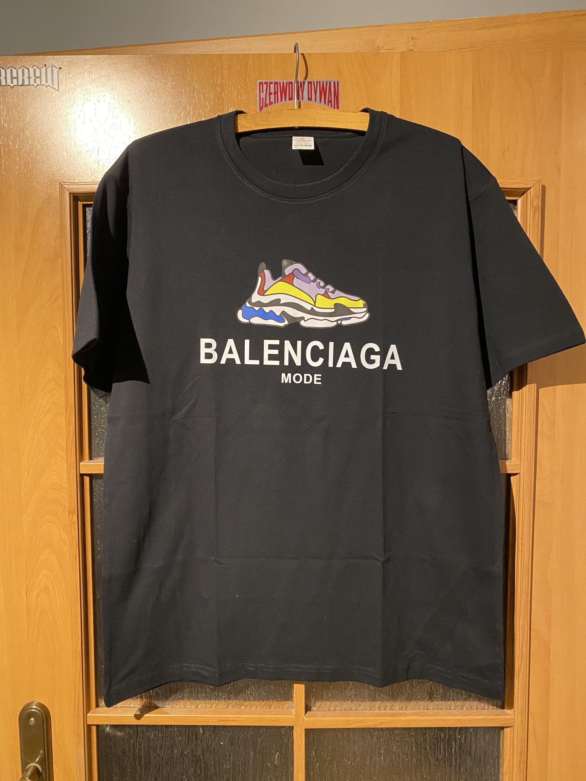 balenciaga t shirt skroutz