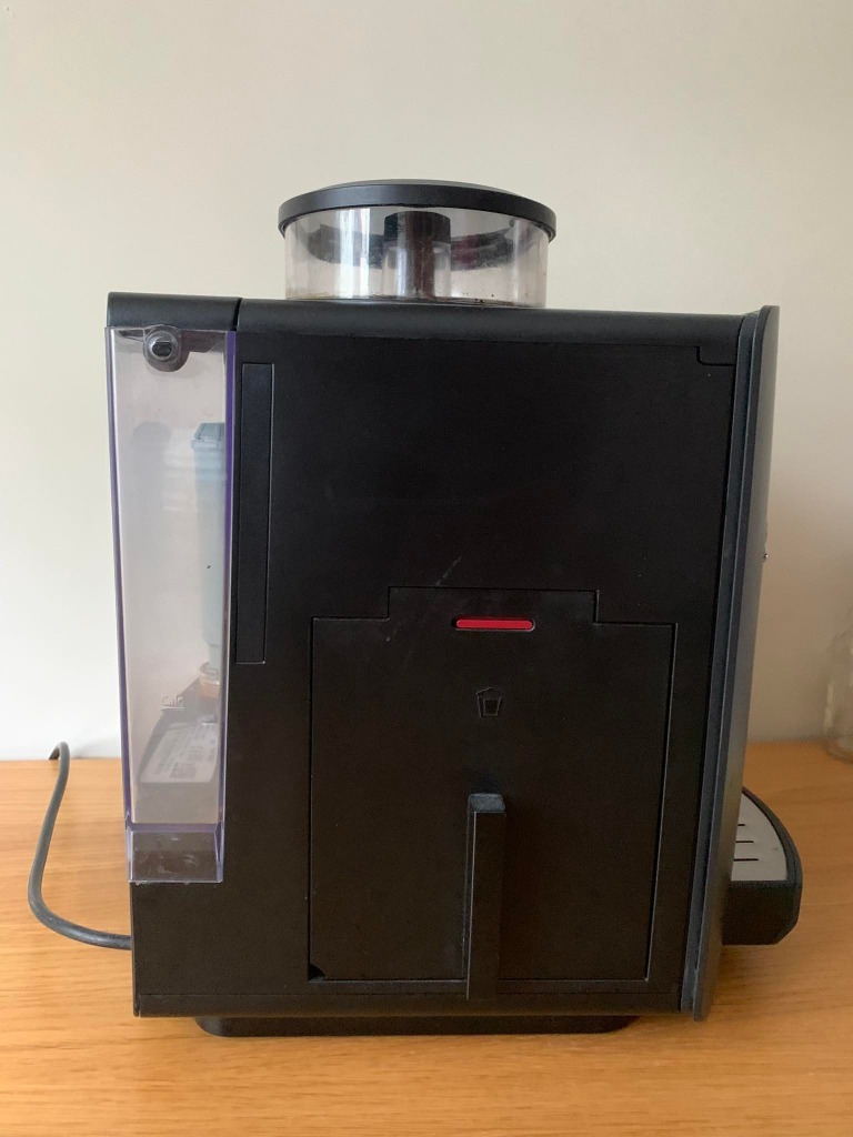 ekspres ciśnieniowy automatyczny KRUPS EA82 1450 w Siemianowice