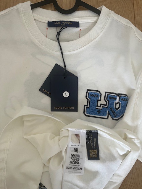 LOUIS VUITTON ネイビー ホワイト Tシャツ LV LOUIS VUITTON hand made luksusowy kremowy tshirt roz L Wrocław
