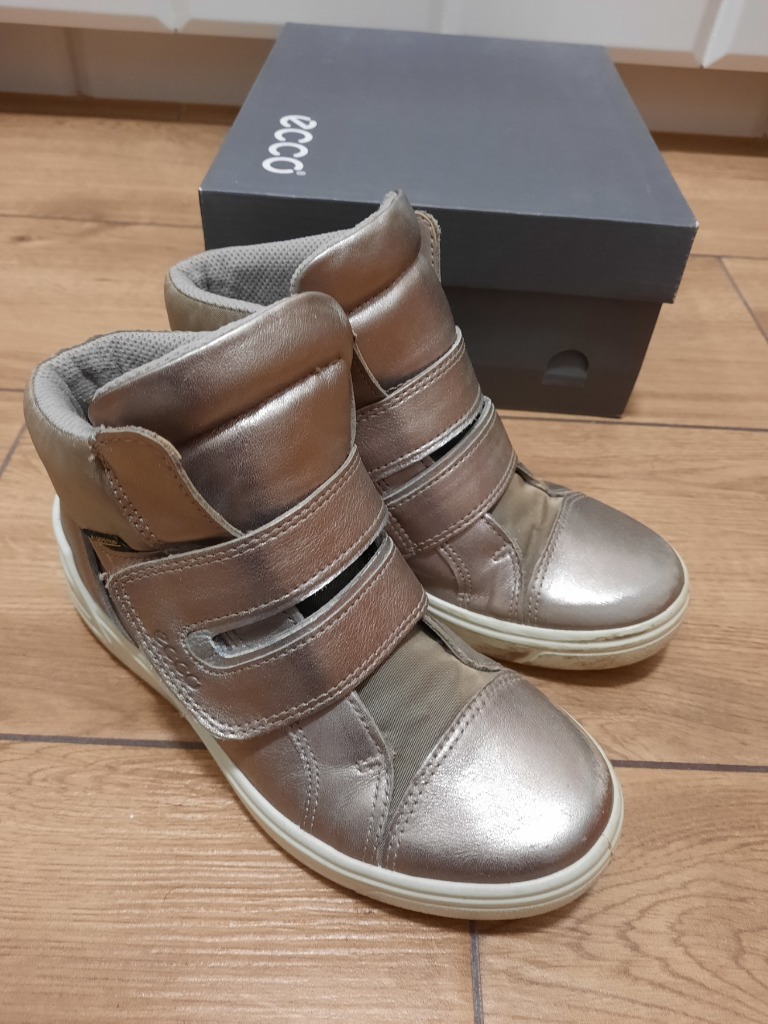 Ecco ginnie top
