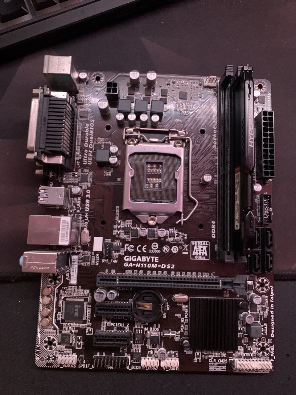 Płyta główna gigabyte gah110mds2+8gb ram hyperx Recz Licytacja na