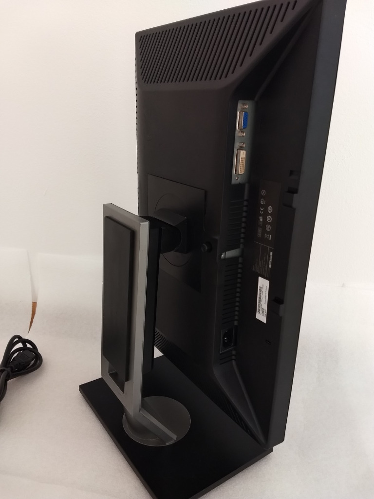 monitor DELL E207WFPc z podstawą PIVOT stan BDB Mińsk Mazowiecki