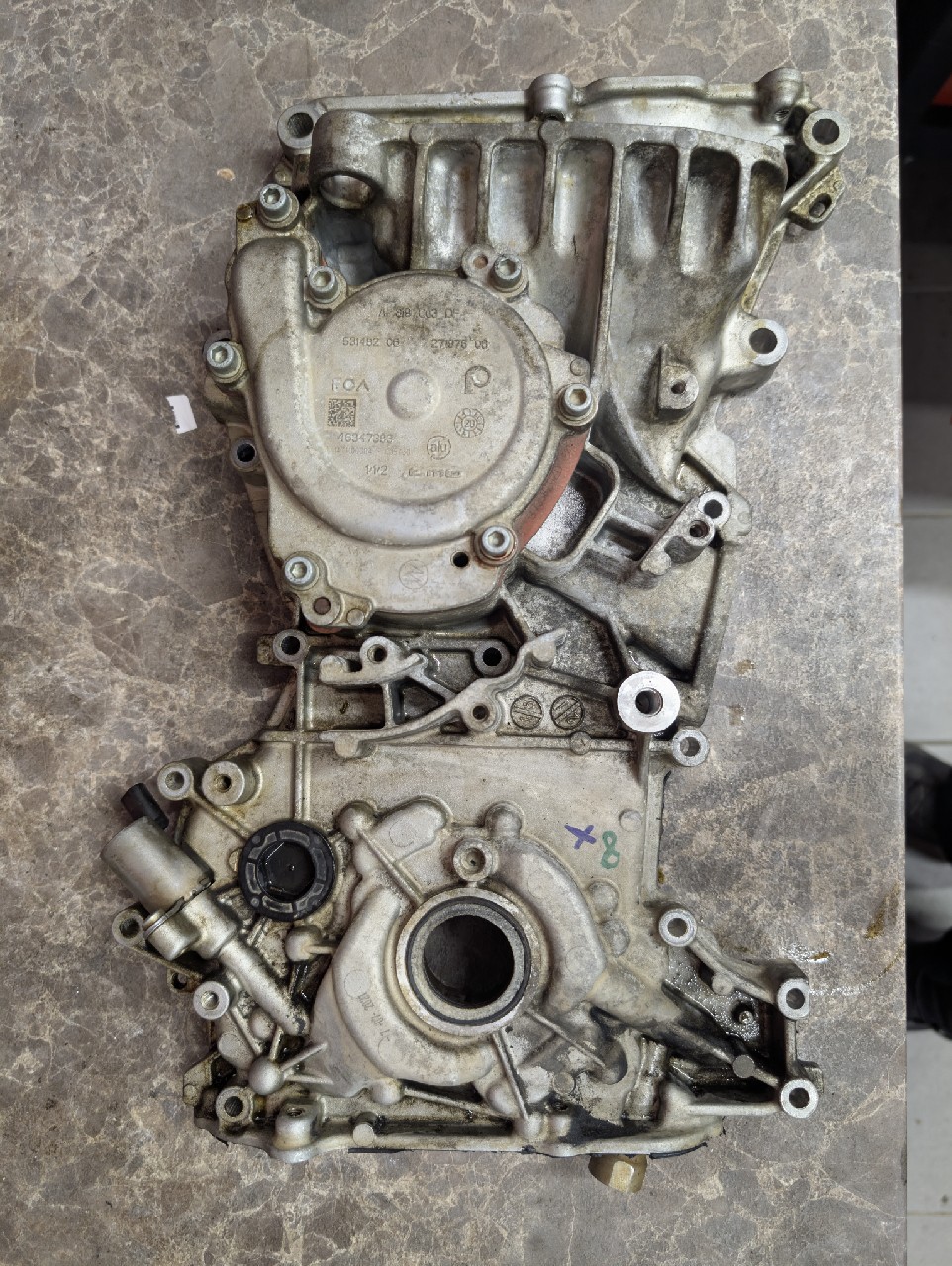 КОРПУС КРИШКА РОСПОДІЛЬНИКА JEEP 1.3 HYBRID FIAT 46345894 