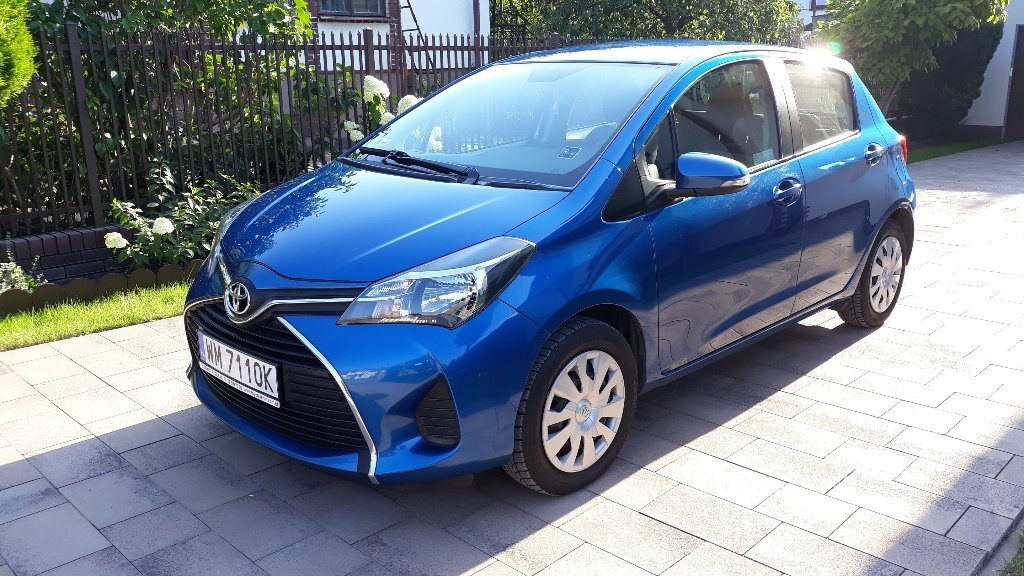 sam osob Toyota Yaris 1,33 Active Sal PL XII 2014 Cena