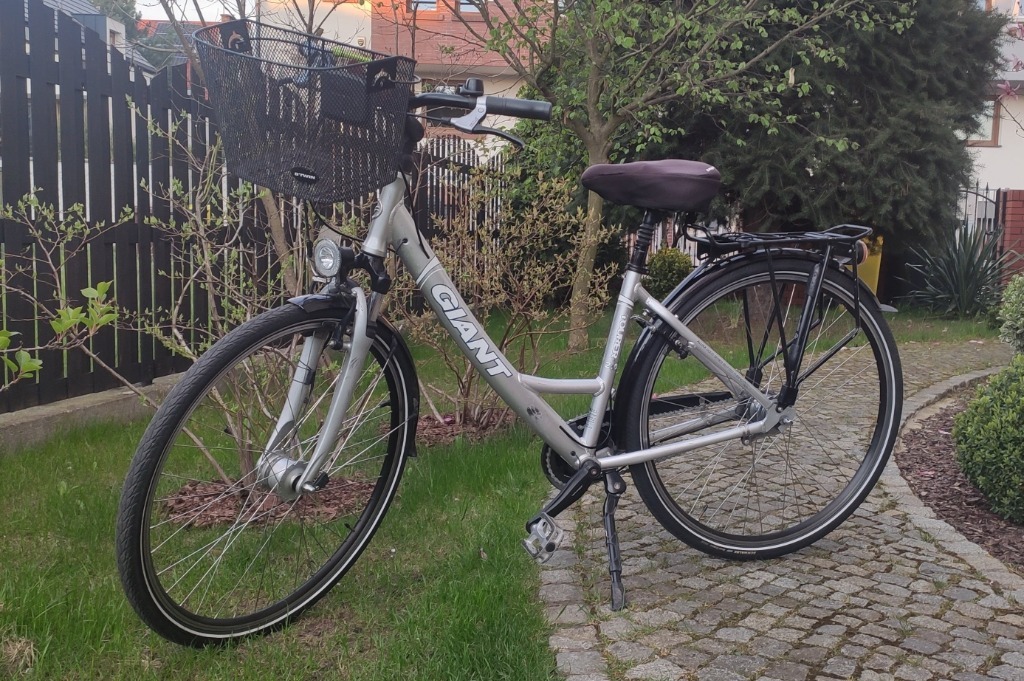 Rower miejski GIANT Tourer 2.0 damski + koszyk Wrocław Licytacja na