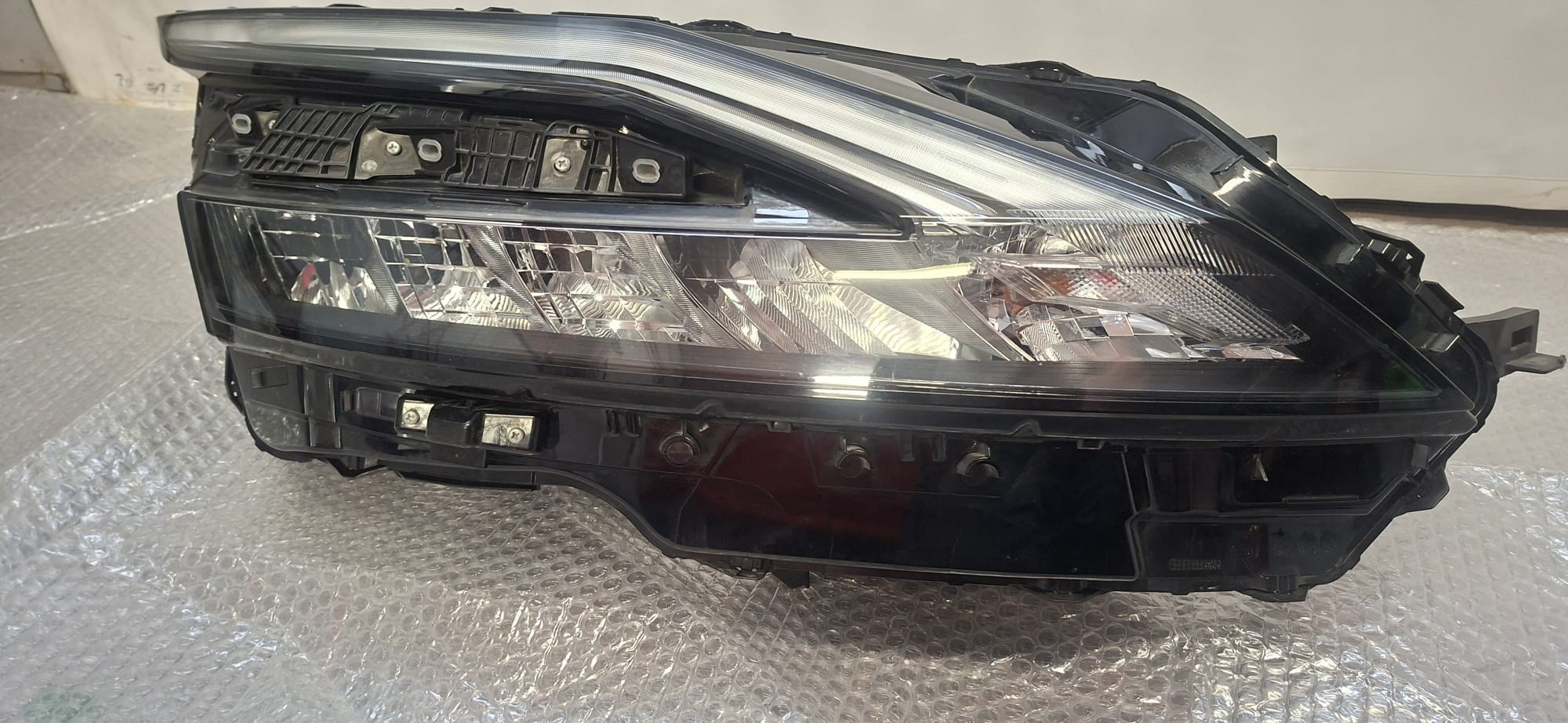NISSAN QASHQAI J12 ФАРА ЛІВА ПЕРЕДНЯ ПОВНИЙ LED (СВІТЛОДІОД) 100-8D02G DARMOWA ДОСТАВКА 