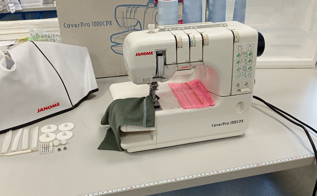Janome COVER PRO 1000 CPX coverlock Tychy Kup teraz na Allegro Lokalnie