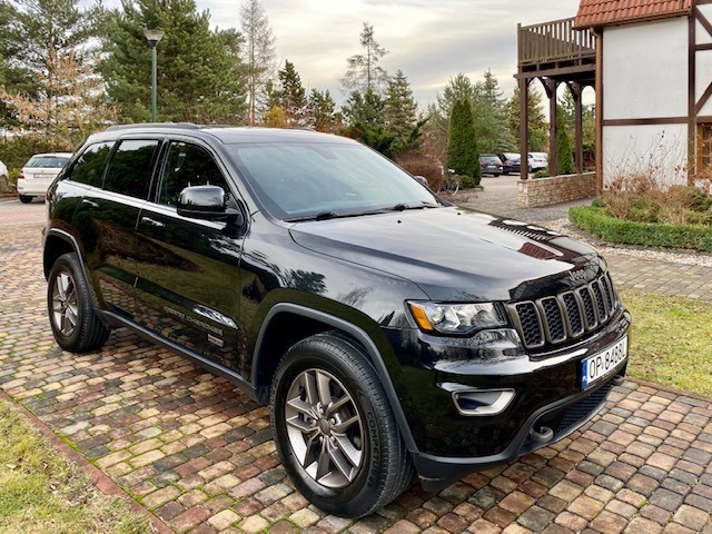 Jeep Grand Cherokee 3.6 4x4 model 2017 Cena 128000,00