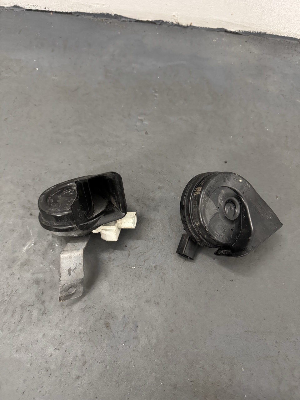 КЛАКСОН BMW 7214931, 7300976, СИГНАЛ DZWIEKOWY. 