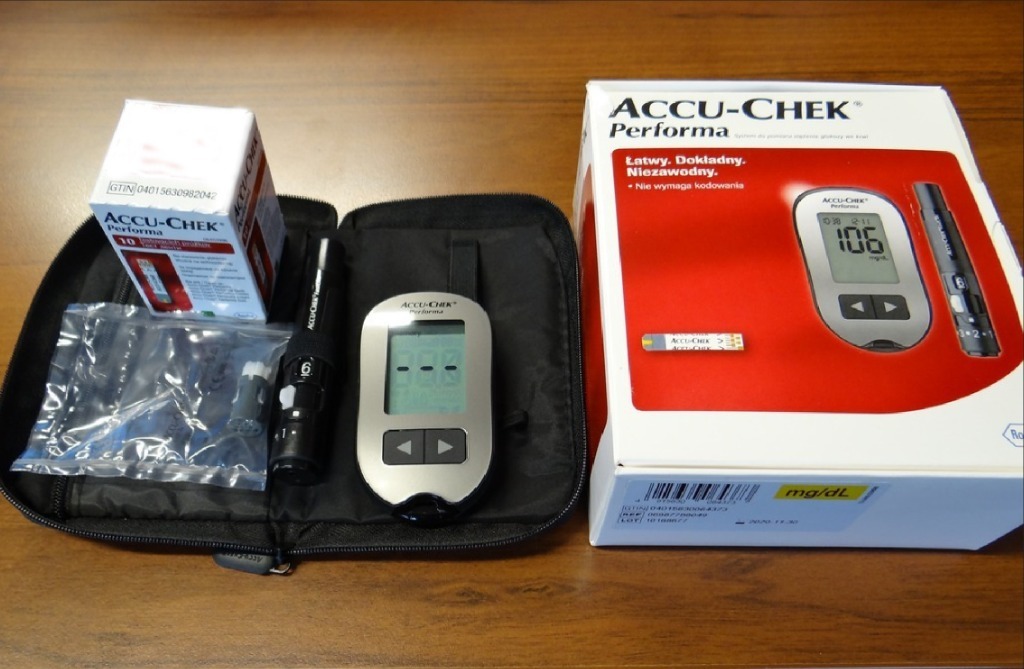 Glukometr Accu-Chek Performa +paski+lancety Nowy! | Białobrzegi | Kup ...