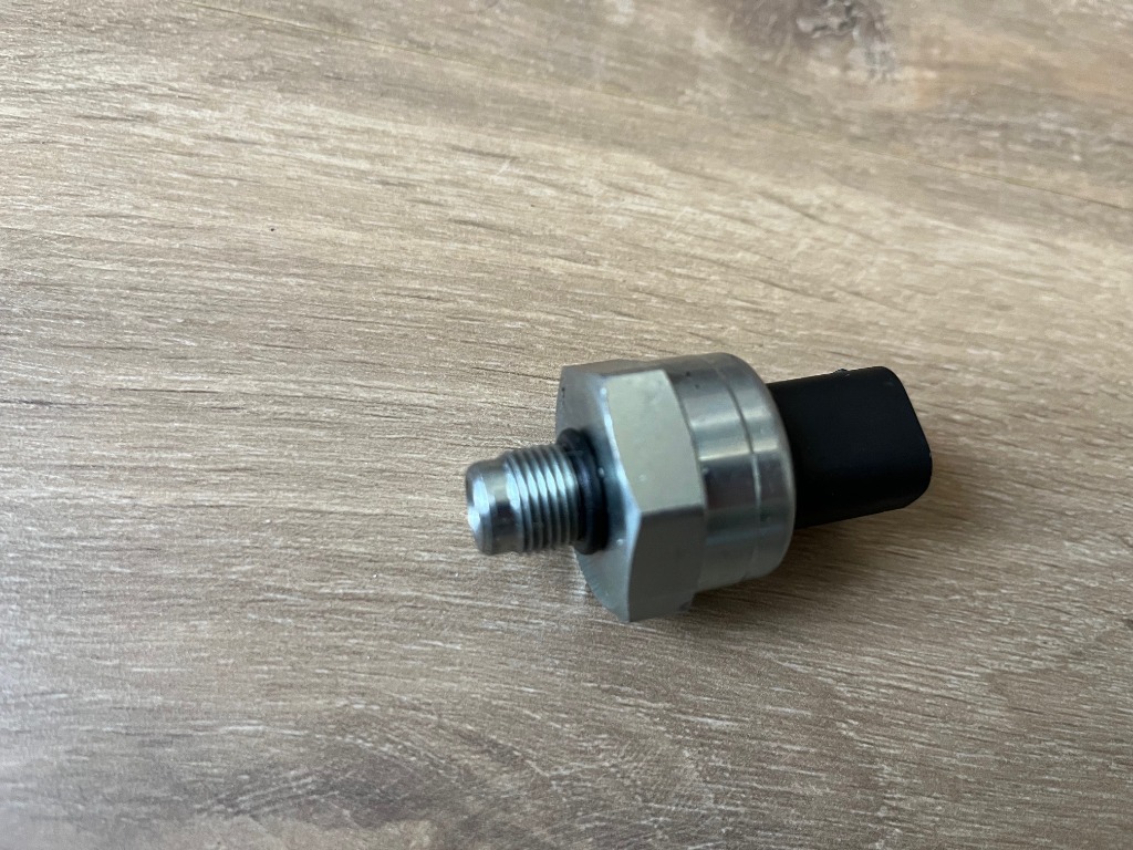 ДАТЧИК ТИСКУ DO VW AUDI SEAT SKODA G201/G214 