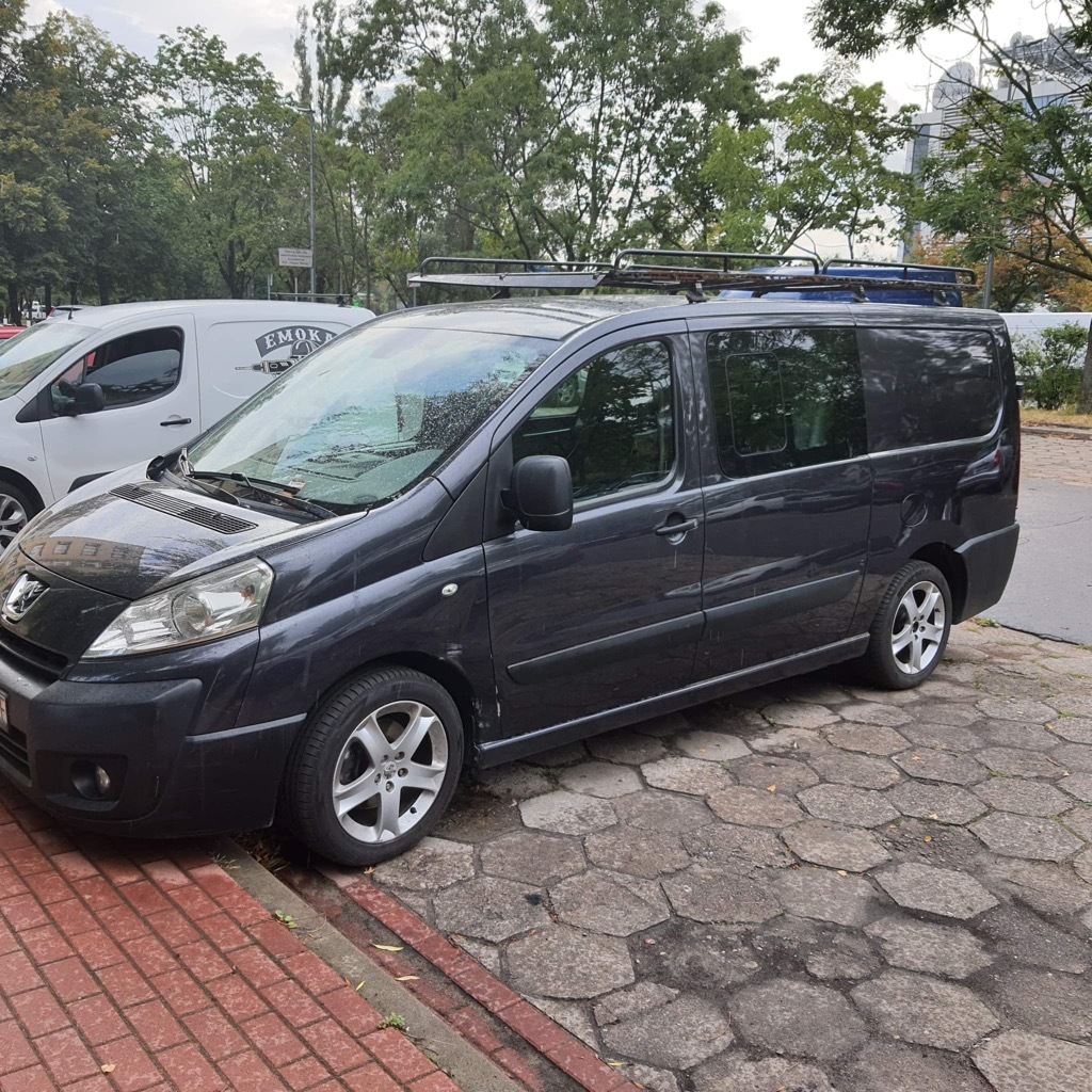 Samochód dostawczy Peugeot Expert Teepee Cena 20000,00