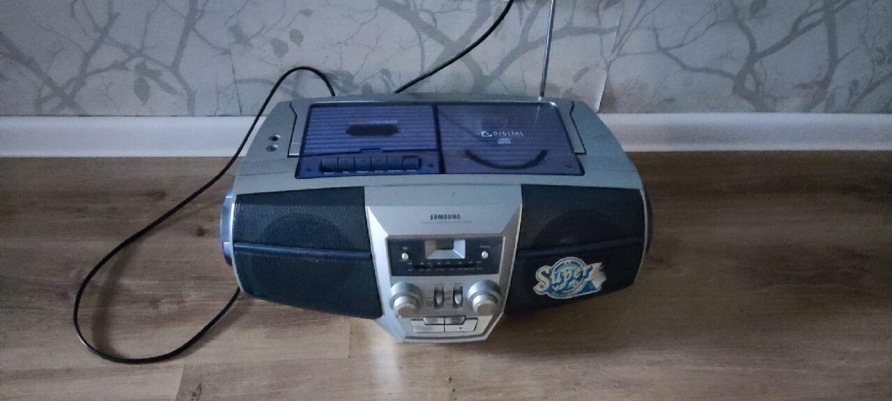 Radioodtwarzacz SAMSUNG RCD M30B | Pabianice | Licytacja na Allegro ...