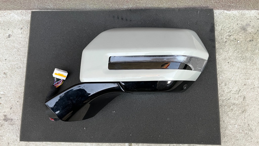 ДЗЕРКАЛО ЗОВНІШНЄ KIA EV9 MV 23- ЛІВЕ 87610DO240 