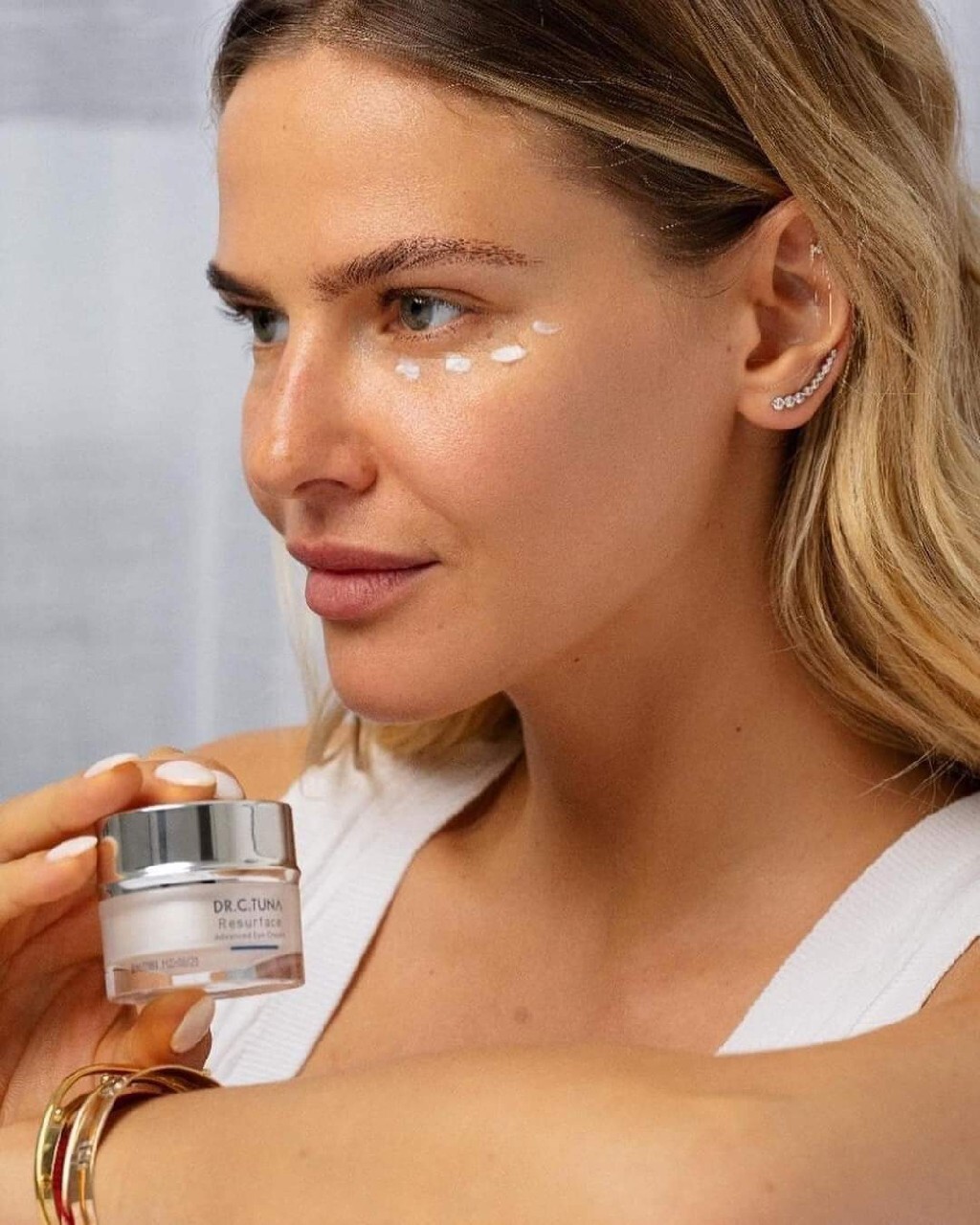 Krem pod oczy Farmasi Resurface 50 ml Ostrów Kup teraz na Allegro