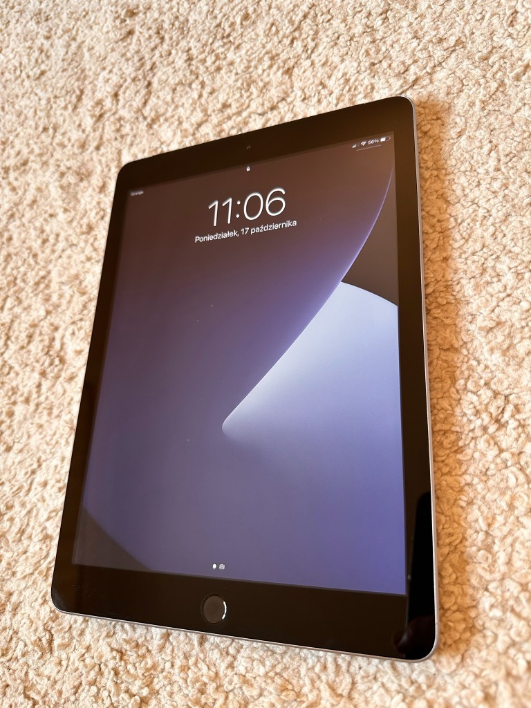 Tablet Apple iPad 9,7 A1823 LTE 4G 32Gb WiFi | Mińsk Mazowiecki | Kup ...