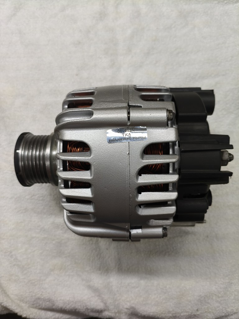 ГЕНЕРАТОР VALEO 03L903023J 110 A SKODA SEAT AUDI VW PO РЕСТАВРАЦІЇ 