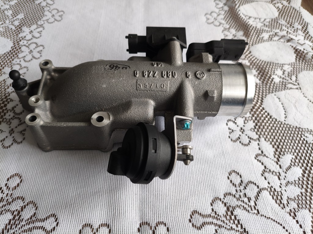 08226806 ДРОСЕЛЬНА ЗАСЛІНКА VECTRA C 2.0DCI 
