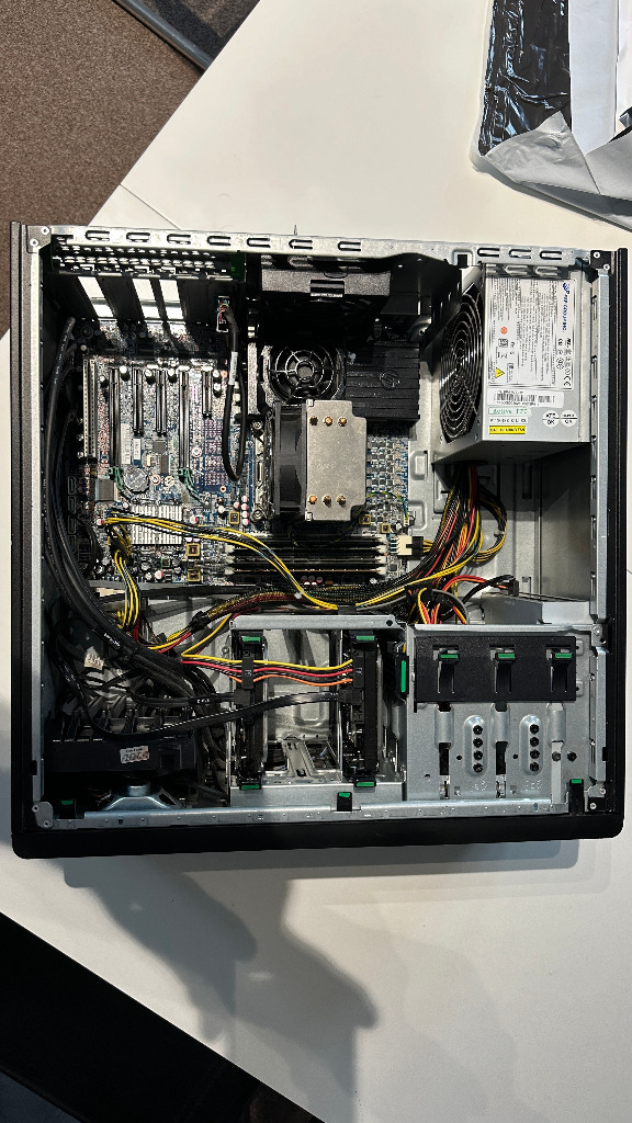 HP Z420 XEON E5 2650v2, GTX1060, 64GB RAM, 2 x HDD | Toruń