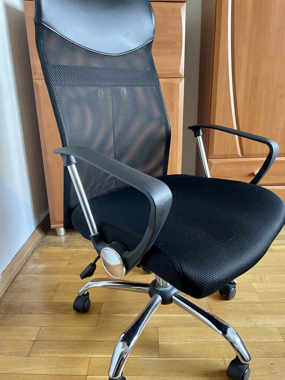 Krzesło biurowe Billum z Jysk Kraków Ogłoszenie na Allegro Lokalnie