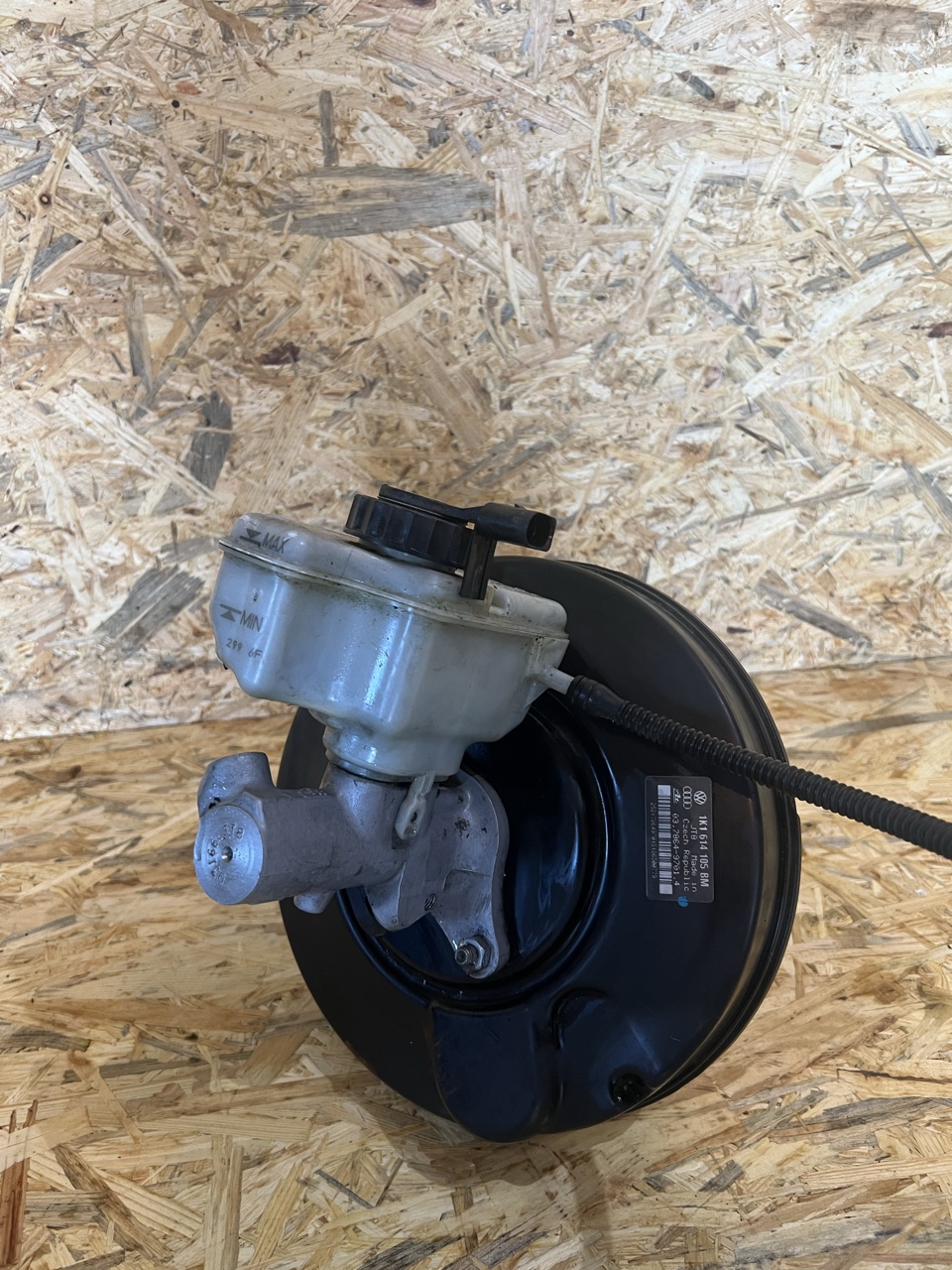 НАСОС ГАЛЬМІВНОЮ СЕРВОПРИВОД VW GOLF V SEAT ALTEA TOLEDO 3 AUDI A3 8P 1K1614105 