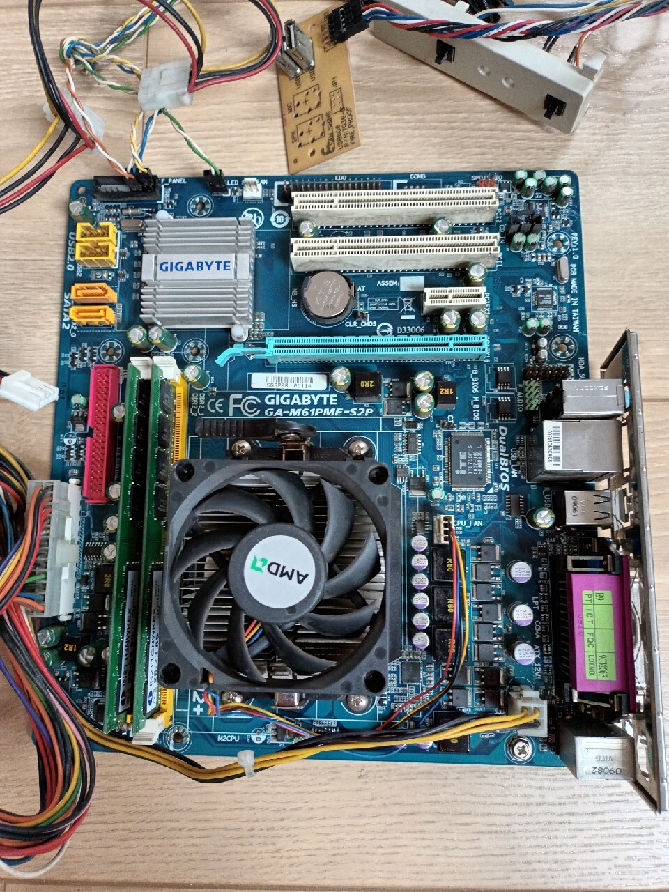 Płyta główna Gigabyte GAM61PMES2P + dodatki Mościska Kup teraz na