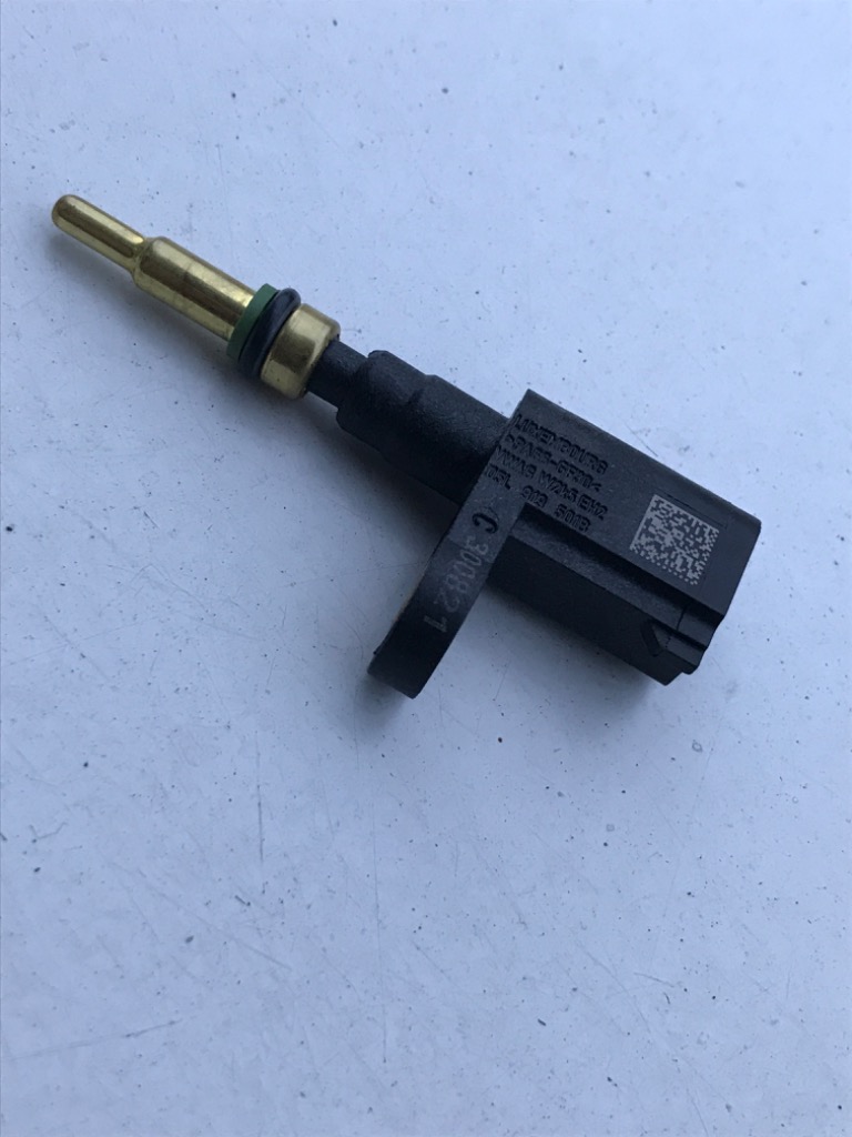 ДАТЧИК ТЕМПЕРАТУРИ РІДИНИ VOLKSWAGEN 05L919501B 