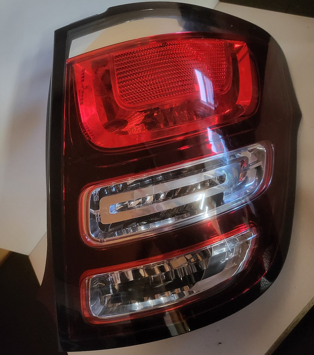 ФАРА ПРАВА ЗАДНЯ CITROËN C3 II РЕСТАЙЛ 9803928480 