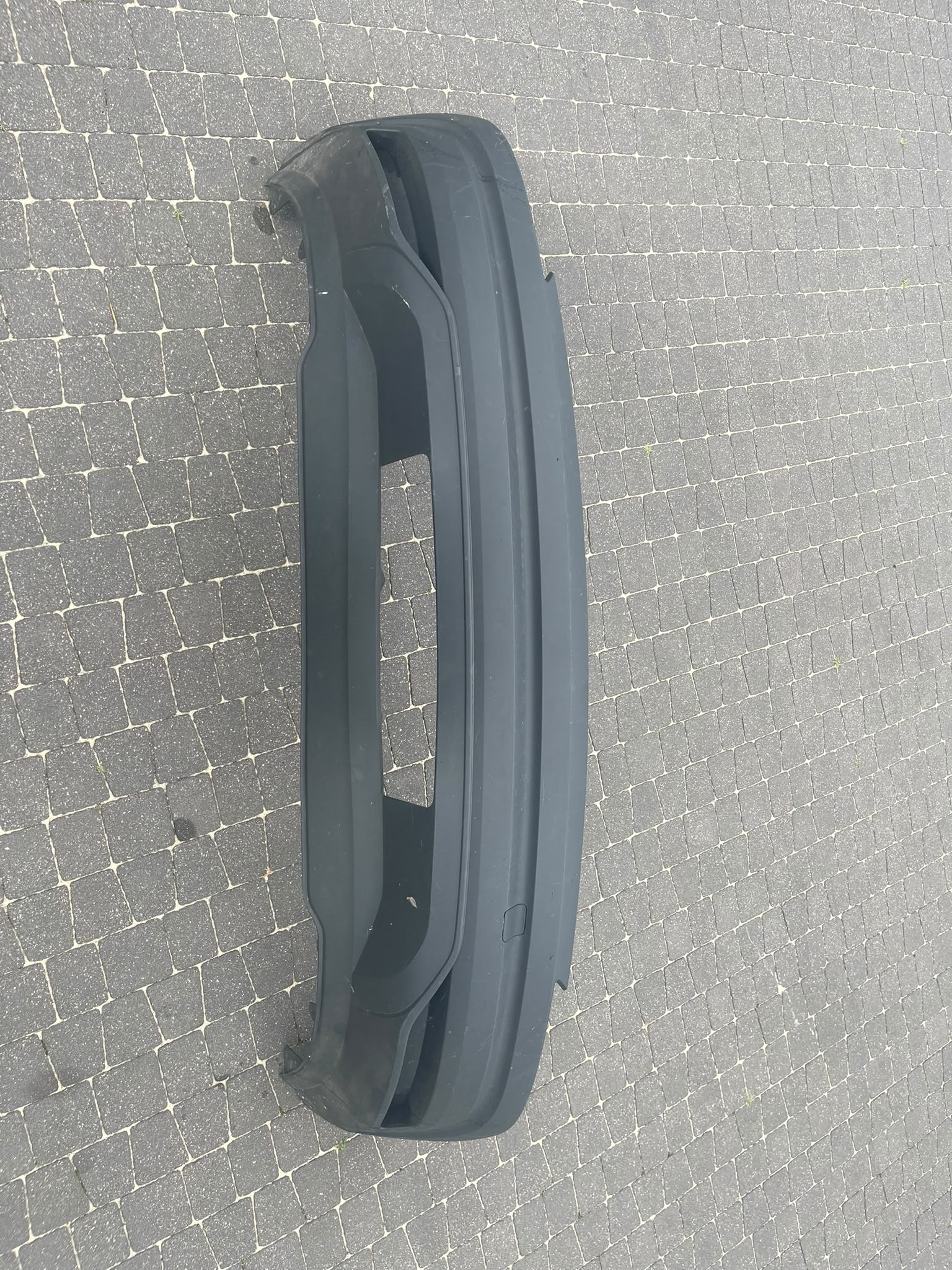 НАКЛАДКА ЗАДНЯ БАМПЕРА AUDI Q3 83A 83A.807.521D 83A807521 