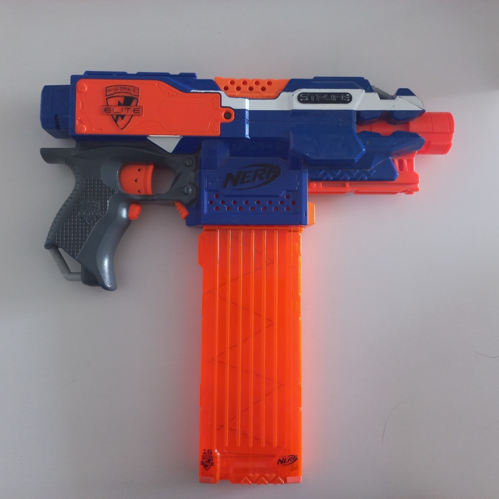 Zabawkowy Nerf Stryfe z magazynkiem Luboń | Kup teraz na Allegro Lokalnie