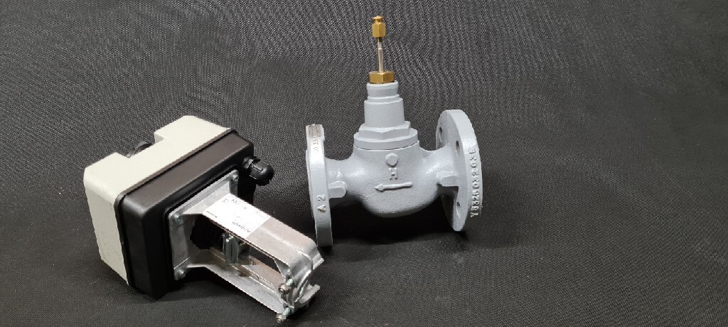 Silownik HONEYWELL ML7420A6009 zaworu 24V | Poznan | Ogloszenie na ...