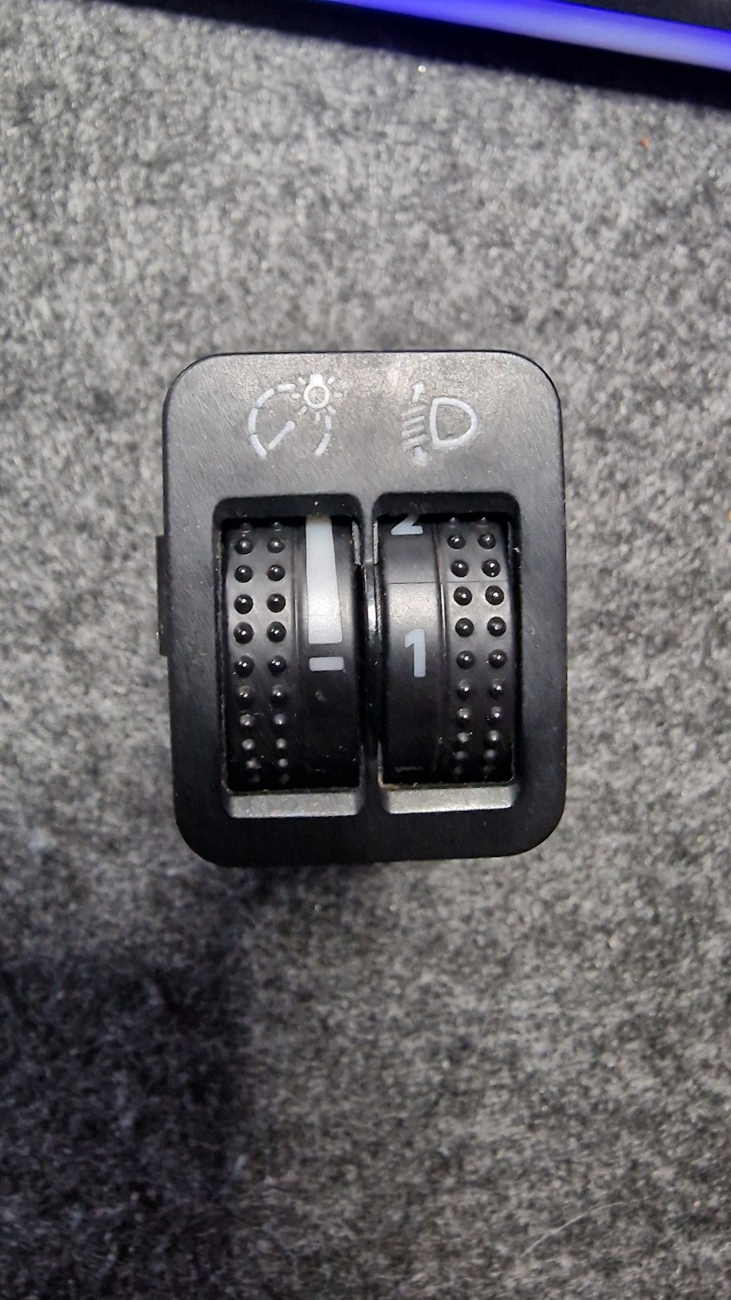 ПЕРЕМИКАЧ РЕГУЛЮВАННЯ СВІТЛА VW 1J0941333A 