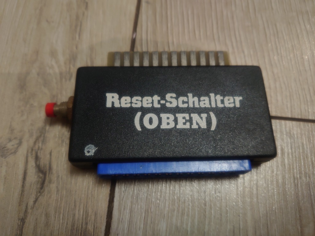 COMMODORE 64 RESET SCHALTER OBEN Chorzów Kup teraz na Allegro Lokalnie