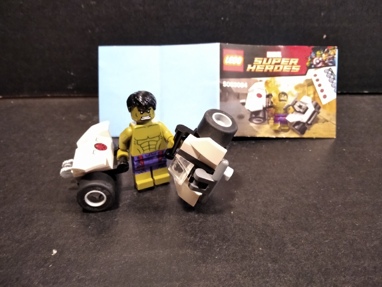 Lego 5003084 marvel super heroes the hulk hotsell
