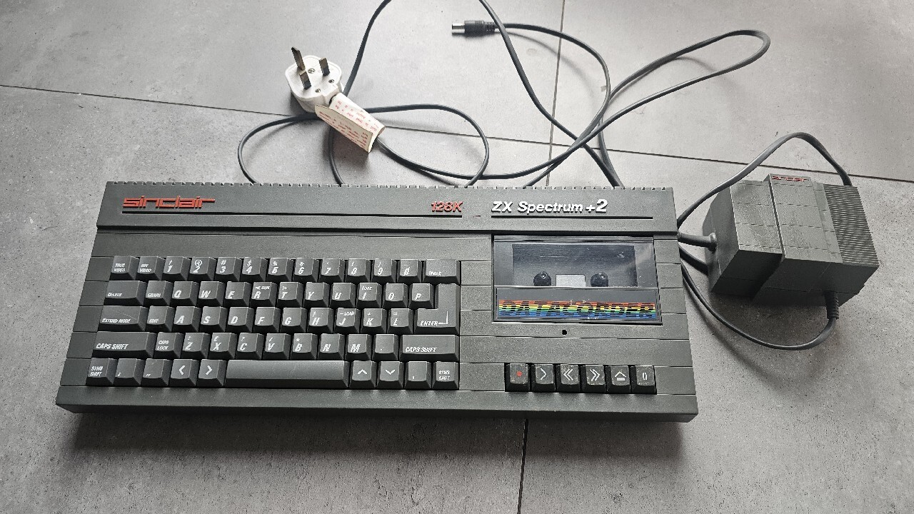 コンピュータ・IT HARDWARE SECURITY ZX Spectrum – Wikipedia, wolna encyklopedia