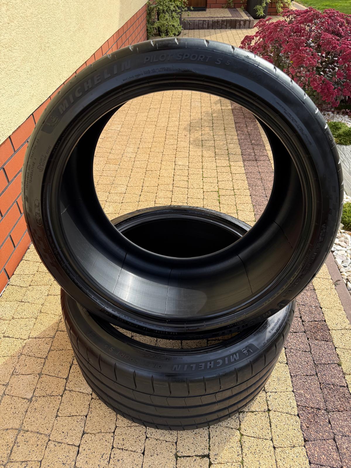 ШИНИ ЛІТНІ MICHELIN ПУЛЬТ SPORT S 5 325/30 ZR21 (DOT 1524) 
