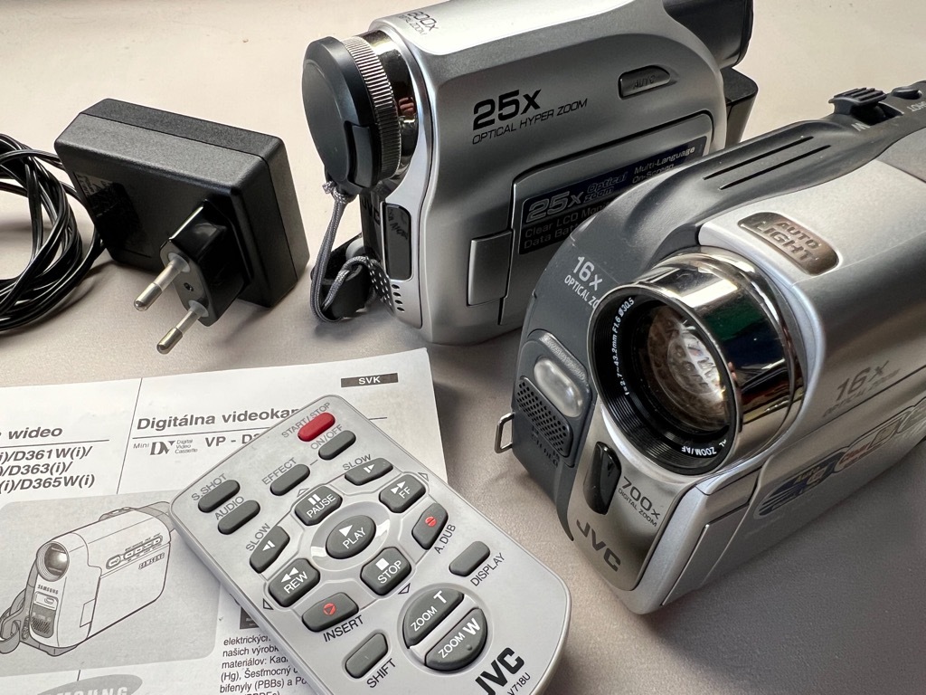 Kamera mini DV JVC GRD53E GRD320E zasilacz pilot Jaworzno