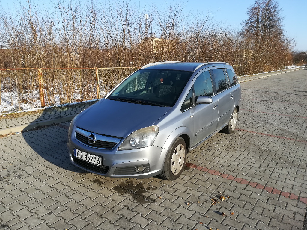 Opel zafira a05